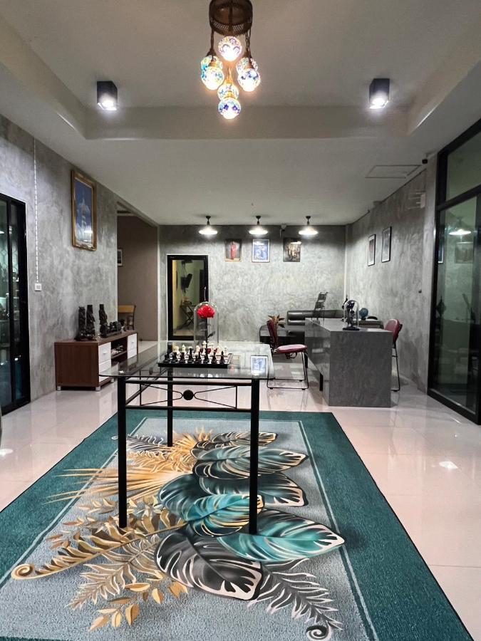אודון תאני V Tharm Hotel מראה חיצוני תמונה