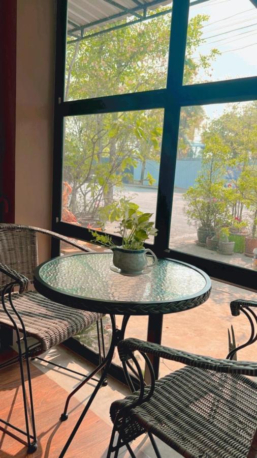 אודון תאני V Tharm Hotel מראה חיצוני תמונה