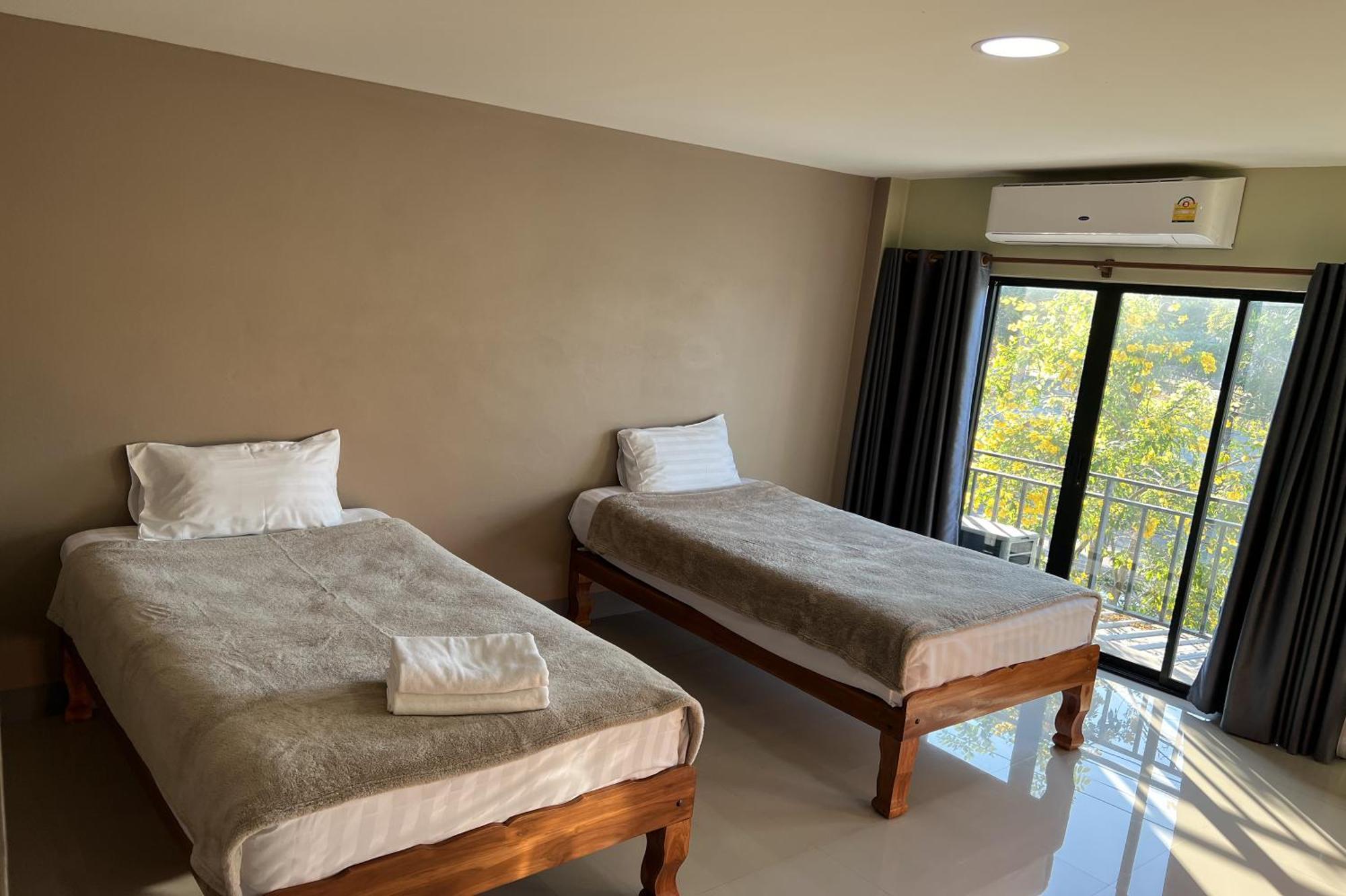 אודון תאני V Tharm Hotel מראה חיצוני תמונה