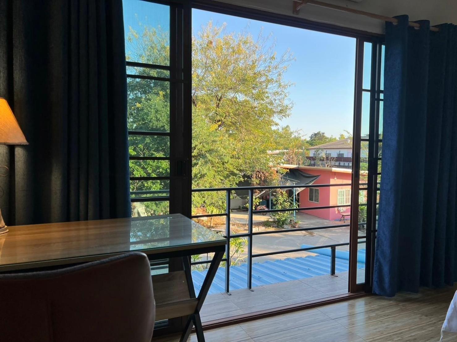 אודון תאני V Tharm Hotel מראה חיצוני תמונה