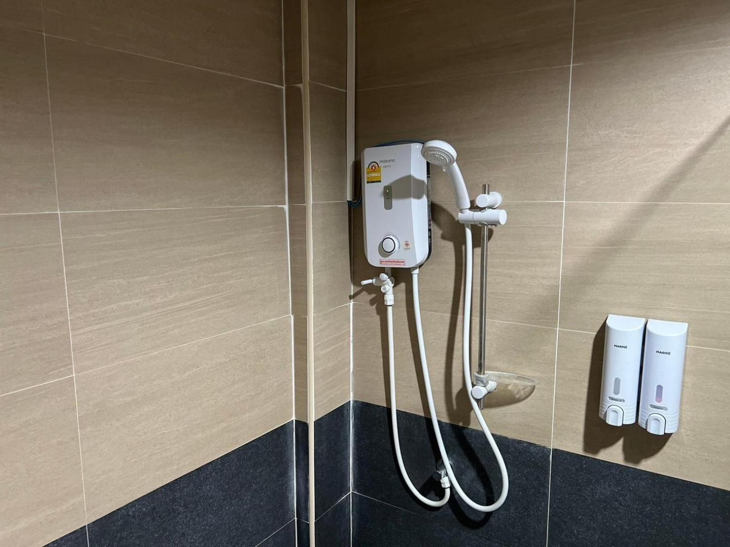 אודון תאני V Tharm Hotel מראה חיצוני תמונה